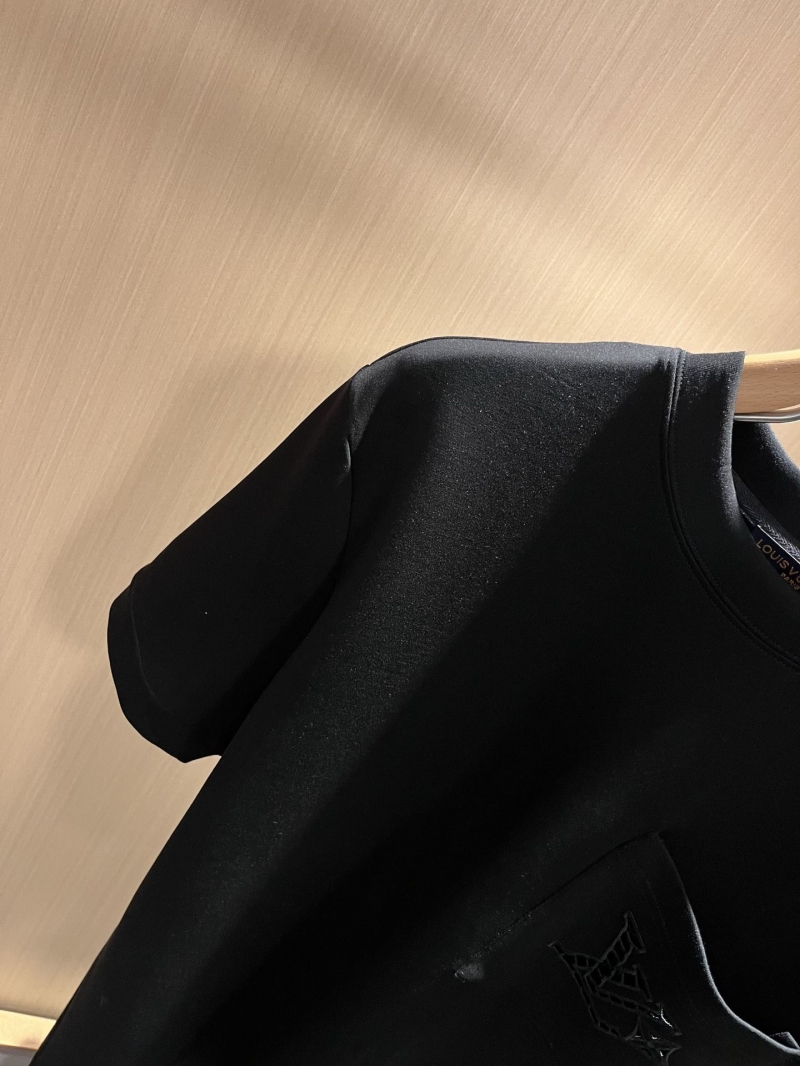 l0vis Vvtt0n t-shirt